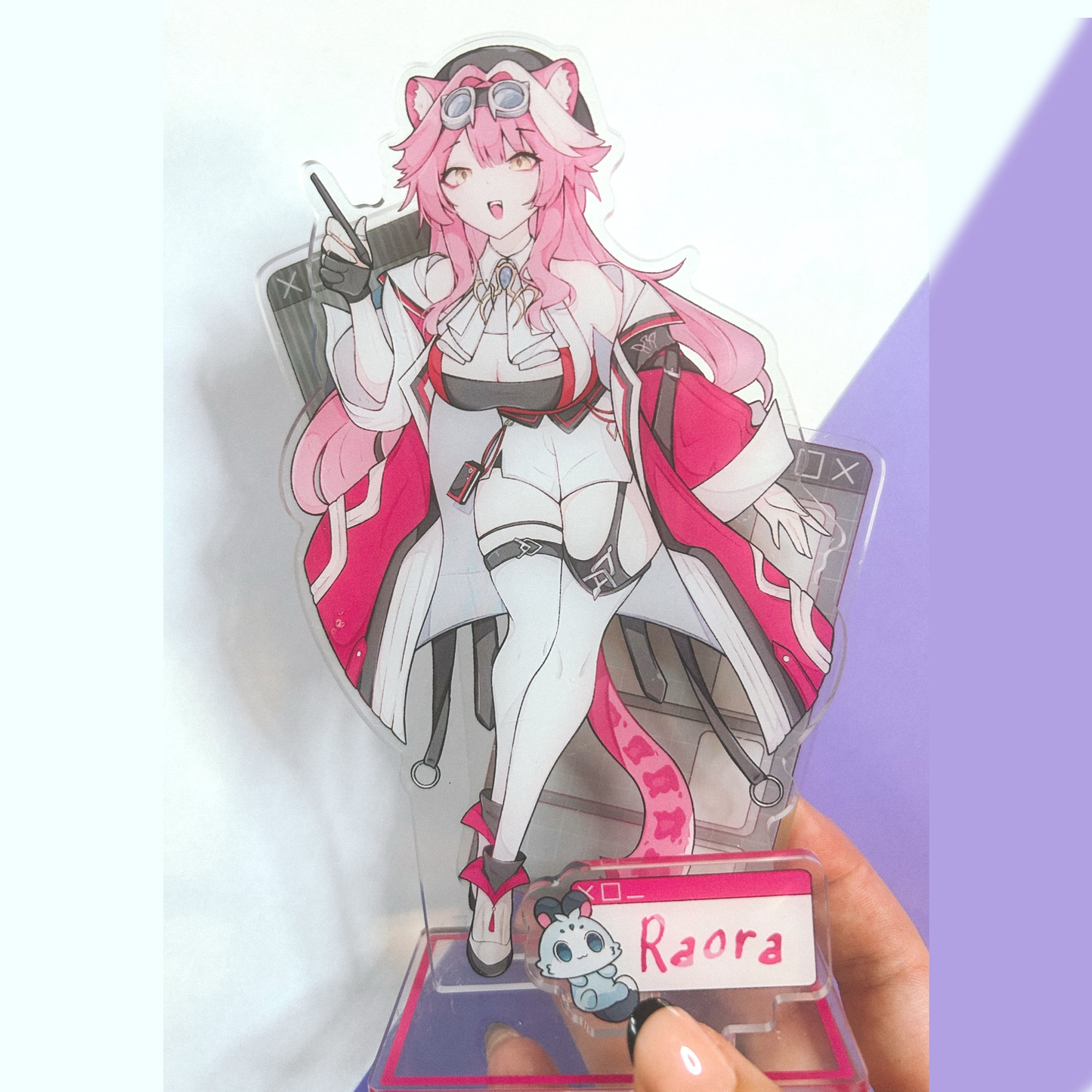 Raora // Standee